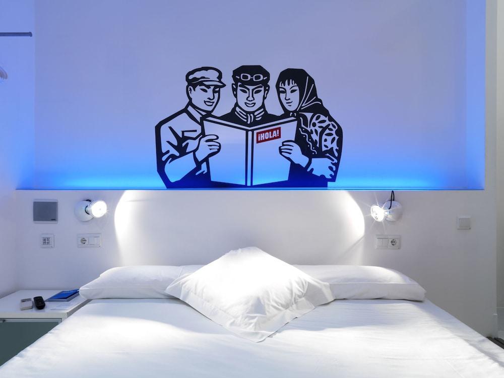 Chic & Basic Tallers Hotel Barcelona